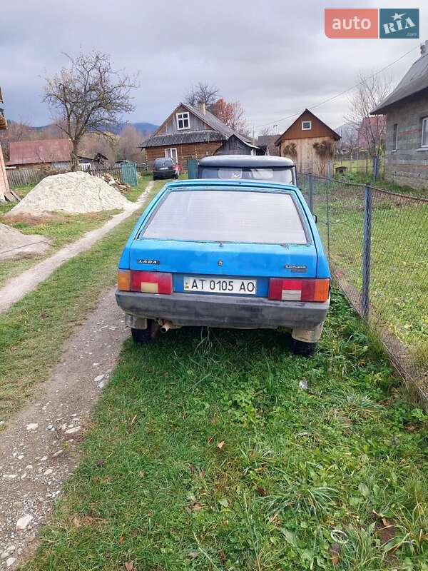 Хэтчбек ВАЗ / Lada 2109 1995 в Надворной
