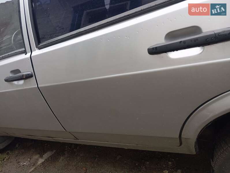 Хэтчбек ВАЗ / Lada 2109 1991 в Радомышле