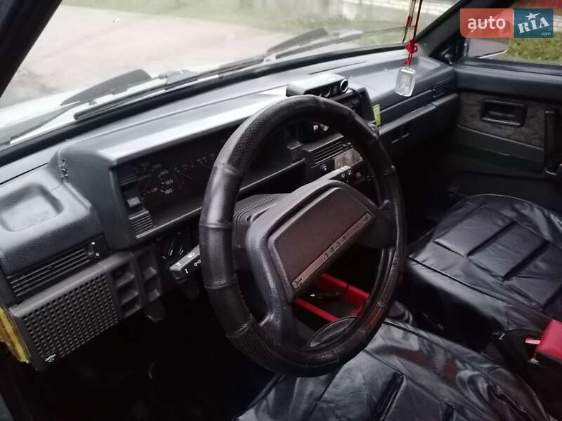 Хэтчбек ВАЗ / Lada 2109 2003 в Сваляве
