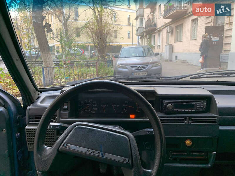 Хэтчбек ВАЗ / Lada 2109 2000 в Киеве