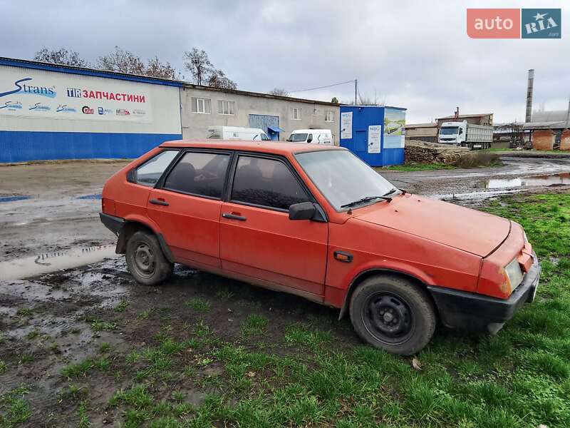Хетчбек ВАЗ / Lada 2109 1991 в Первомайську