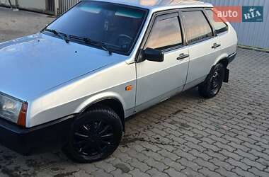 Хэтчбек ВАЗ 2109 1998 в Мукачево