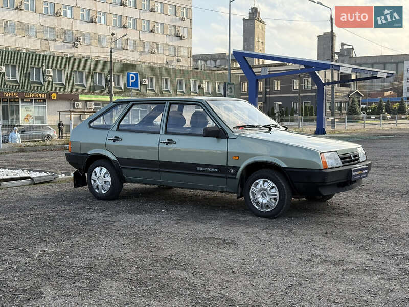 Хэтчбек ВАЗ / Lada 2109 2006 в Днепре