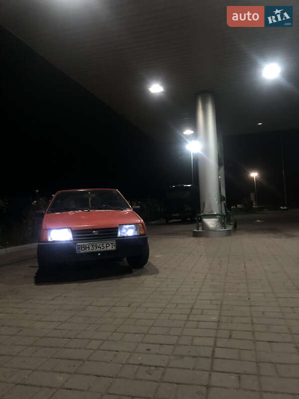 Хэтчбек ВАЗ / Lada 2109 1995 в Николаеве