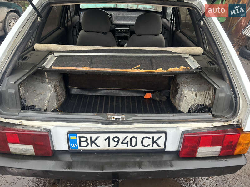 Хэтчбек ВАЗ / Lada 2109 1994 в Ровно