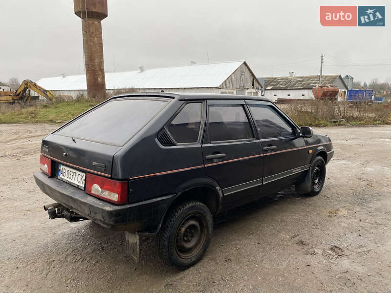 Хэтчбек ВАЗ / Lada 2109 1990 в Калиновке фото 4 Хэтчбек ВАЗ / Lada 2109 1990 в Калиновке