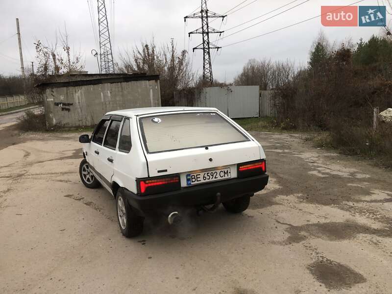 Хэтчбек ВАЗ / Lada 2109 1992 в Харькове