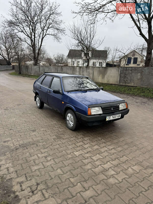 Хетчбек ВАЗ / Lada 2109 2001 в Чернівцях