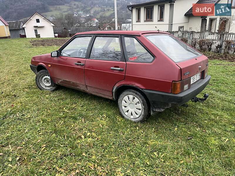 Хетчбек ВАЗ / Lada 2109 1993 в Коломиї фото 3 Хетчбек ВАЗ / Lada 2109 1993 в Коломиї