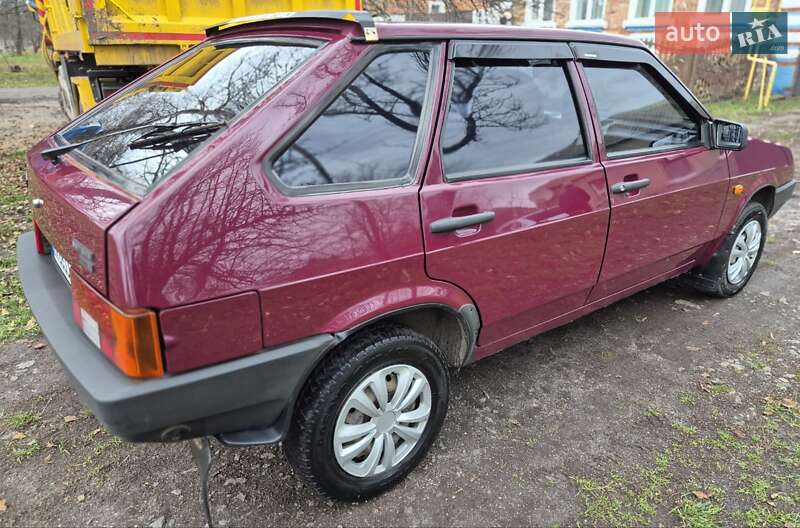 Хэтчбек ВАЗ / Lada 2109 2005 в Харькове