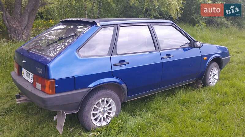 Хэтчбек ВАЗ / Lada 2109 2002 в Переяславе