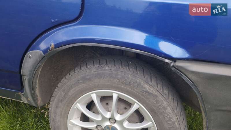 Хэтчбек ВАЗ / Lada 2109 2002 в Переяславе