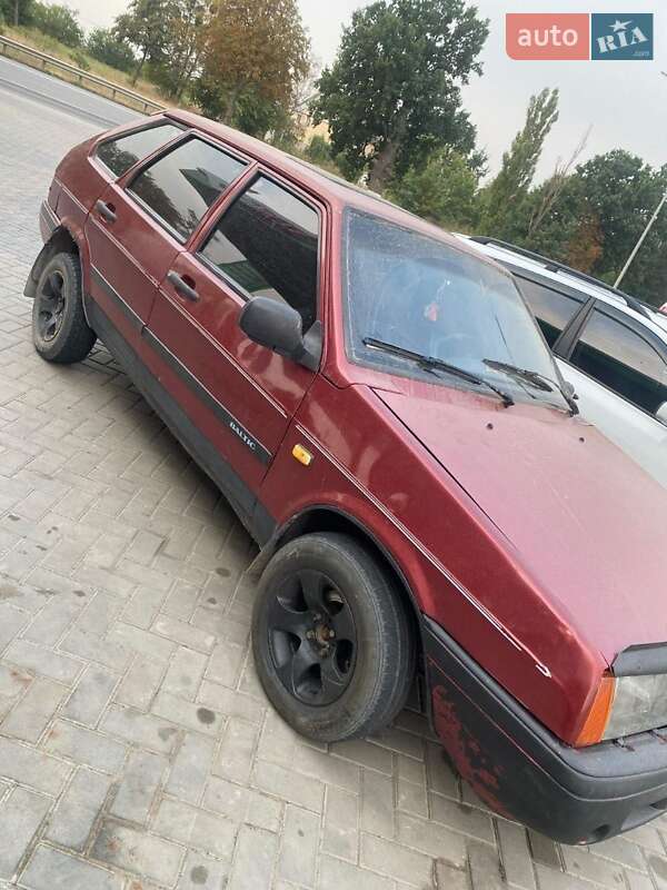 Хэтчбек ВАЗ / Lada 2109 1998 в Виннице