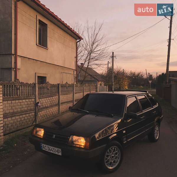 Хэтчбек ВАЗ / Lada 2109 1991 в Владимире фото 3 Хэтчбек ВАЗ / Lada 2109 1991 в Владимире