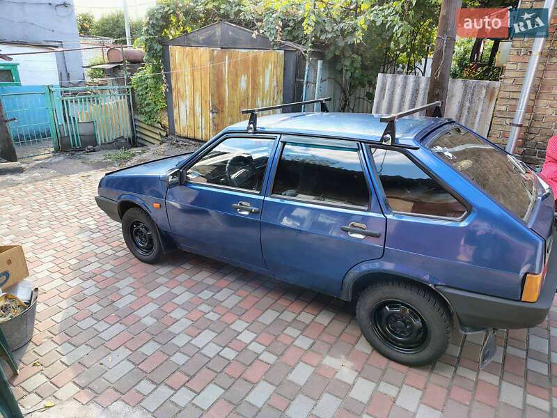 Хэтчбек ВАЗ / Lada 2109 2005 в Запорожье