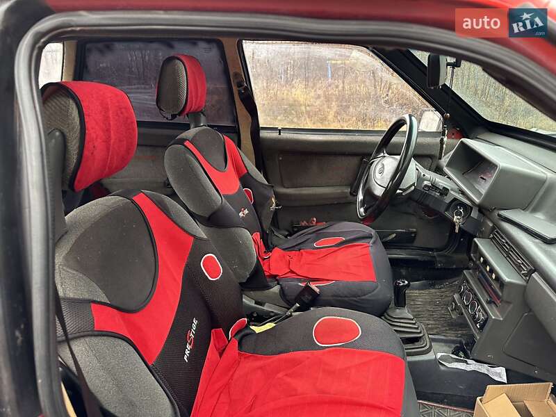 Хэтчбек ВАЗ / Lada 2109 1992 в Черновцах