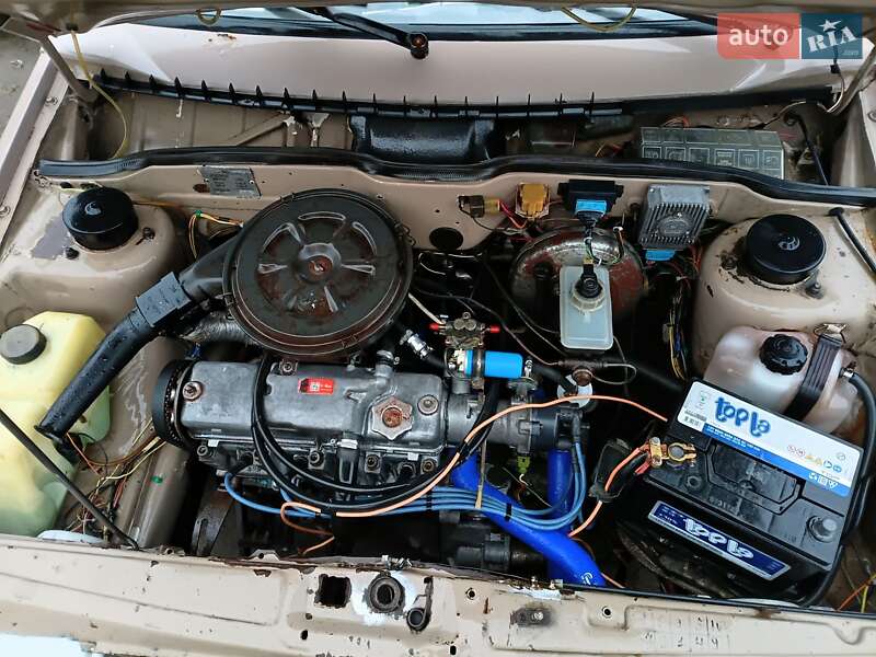 Хэтчбек ВАЗ / Lada 2109 1992 в Львове фото 3 Хэтчбек ВАЗ / Lada 2109 1992 в Львове