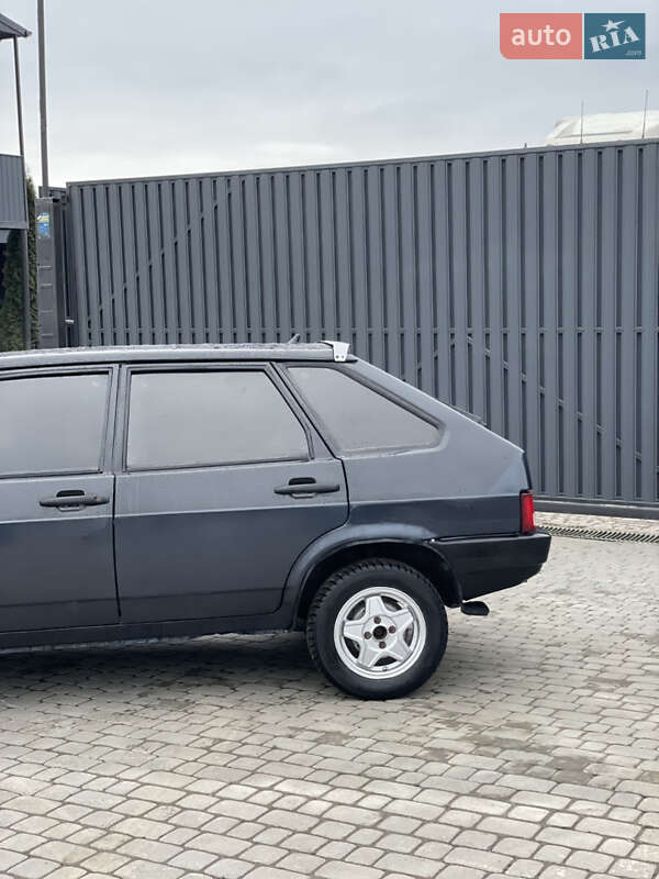 Хэтчбек ВАЗ / Lada 2109 2005 в Белогорье