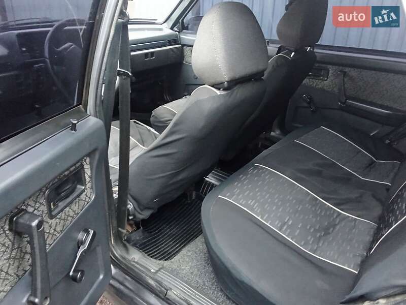 Хэтчбек ВАЗ / Lada 2109 2006 в Сваляве фото 9 Хэтчбек ВАЗ / Lada 2109 2006 в Сваляве