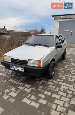 Хэтчбек ВАЗ 2109 2004 в Звягеле