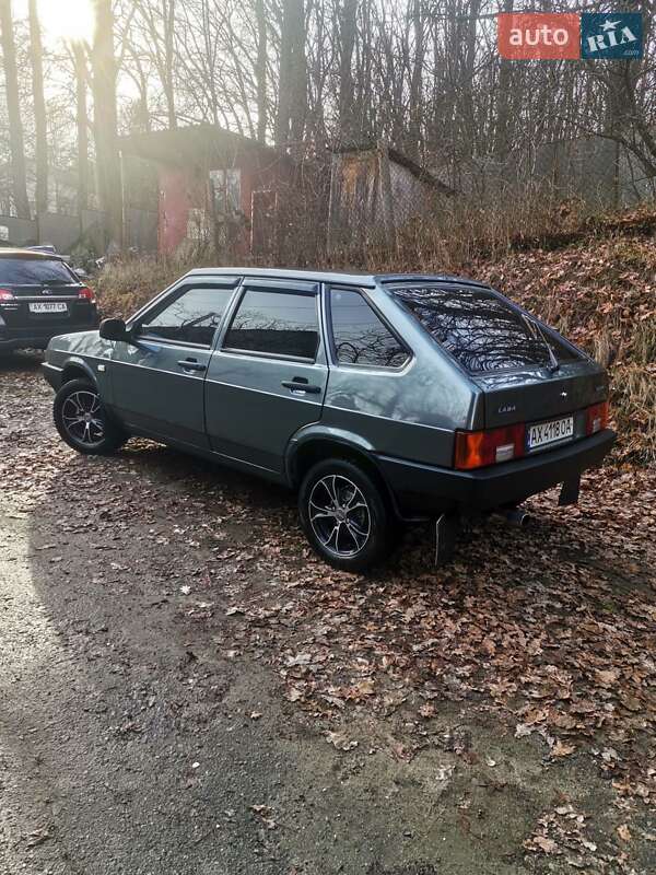 Хетчбек ВАЗ / Lada 2109 2004 в Харкові