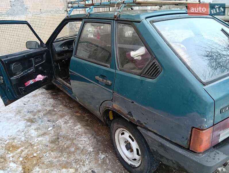 Хэтчбек ВАЗ / Lada 2109 1989 в Гайсине фото Хэтчбек ВАЗ / Lada 2109 1989 в Гайсине