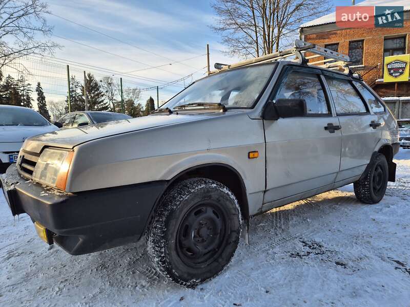 Хэтчбек ВАЗ / Lada 2109 2007 в Сумах фото 12 Хэтчбек ВАЗ / Lada 2109 2007 в Сумах