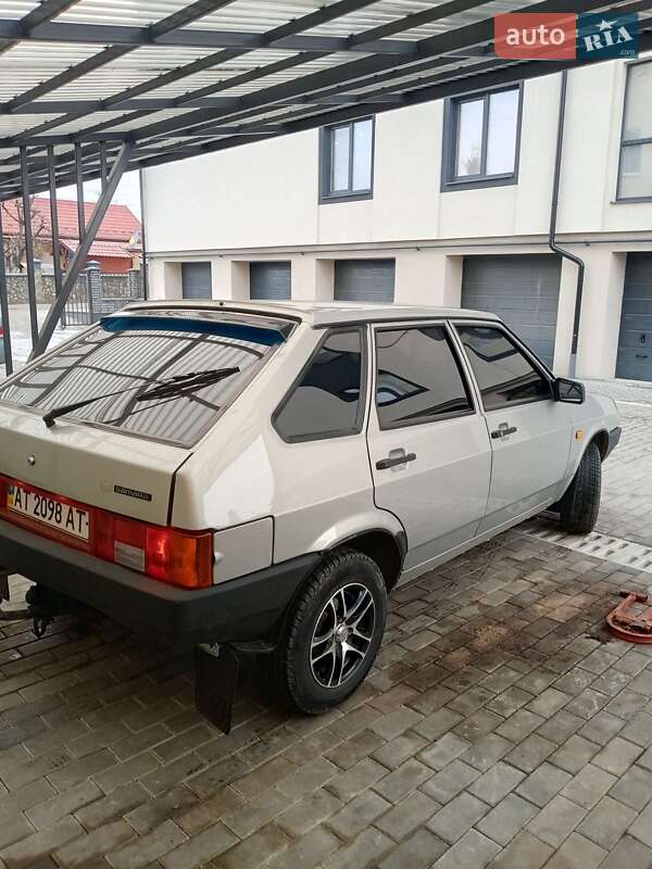 Хетчбек ВАЗ / Lada 2109 2008 в Івано-Франківську