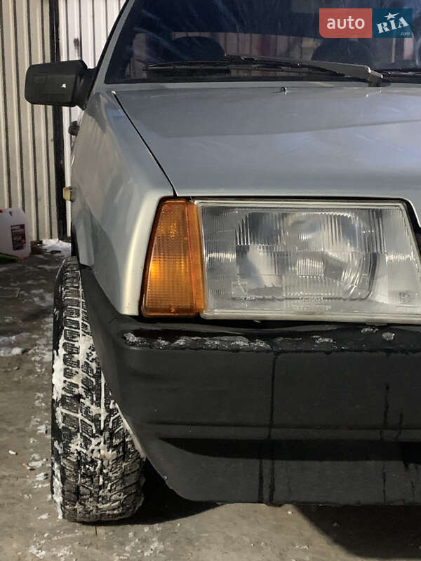 Хэтчбек ВАЗ / Lada 2109 2006 в Теофиполе фото 12 Хэтчбек ВАЗ / Lada 2109 2006 в Теофиполе