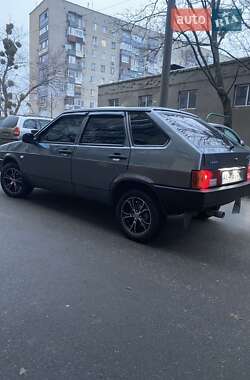 Хетчбек ВАЗ / Lada 2109 2004 в Харкові