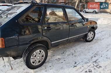 Хэтчбек ВАЗ 2109 2003 в Ромнах