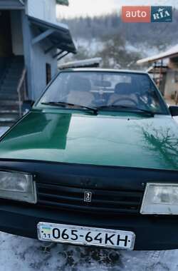 Хэтчбек ВАЗ 2109 1999 в Обухове