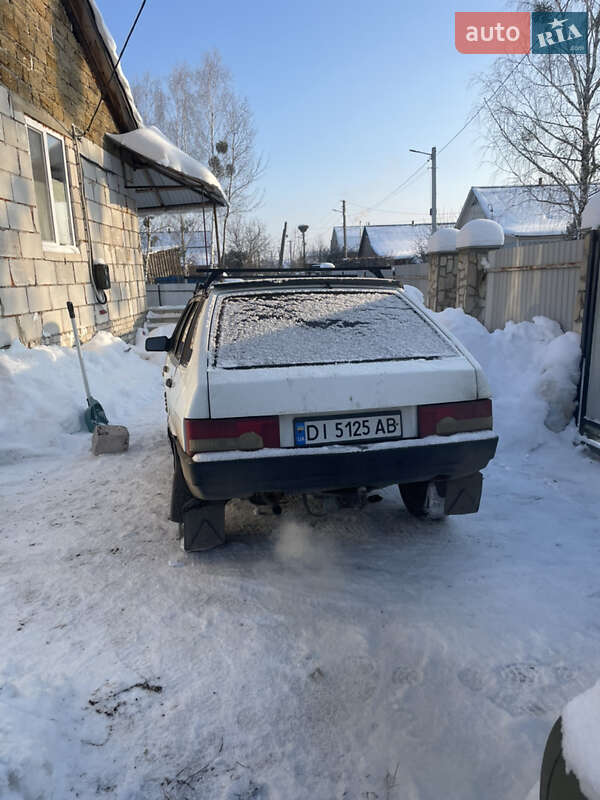 Хэтчбек ВАЗ / Lada 2109 1988 в Олевске фото 3 Хэтчбек ВАЗ / Lada 2109 1988 в Олевске