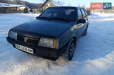 Хэтчбек ВАЗ 2109 2001 в Остроге