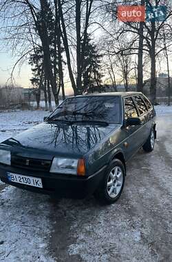 Хэтчбек ВАЗ 2109 2004 в Семеновке