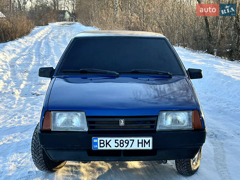 Хэтчбек ВАЗ / Lada 2109 2006 в Мирополе