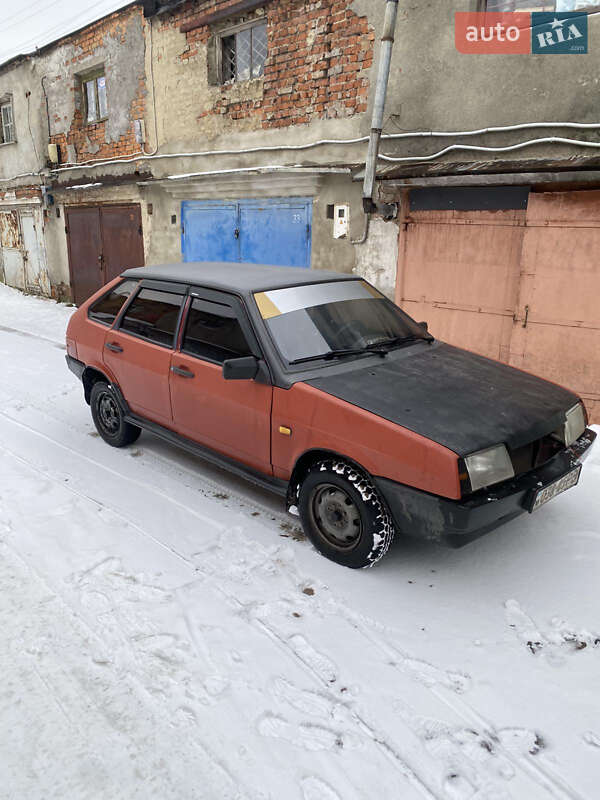 Хэтчбек ВАЗ / Lada 2109 1992 в Ровно