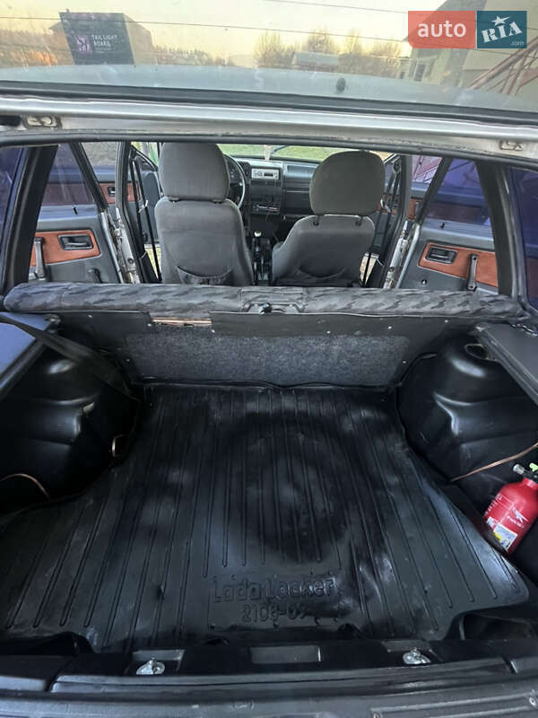 Хэтчбек ВАЗ / Lada 2109 2002 в Дрогобыче