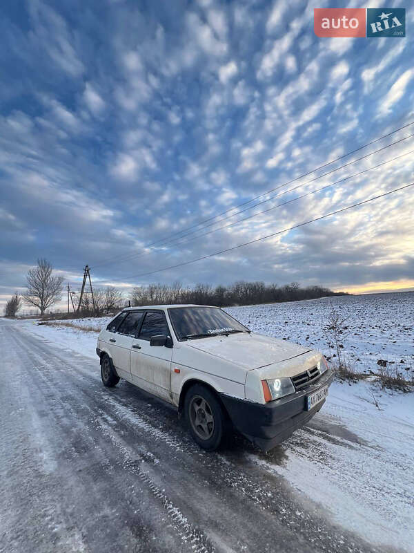 Хэтчбек ВАЗ / Lada 2109 1991 в Славянске фото 4 Хэтчбек ВАЗ / Lada 2109 1991 в Славянске
