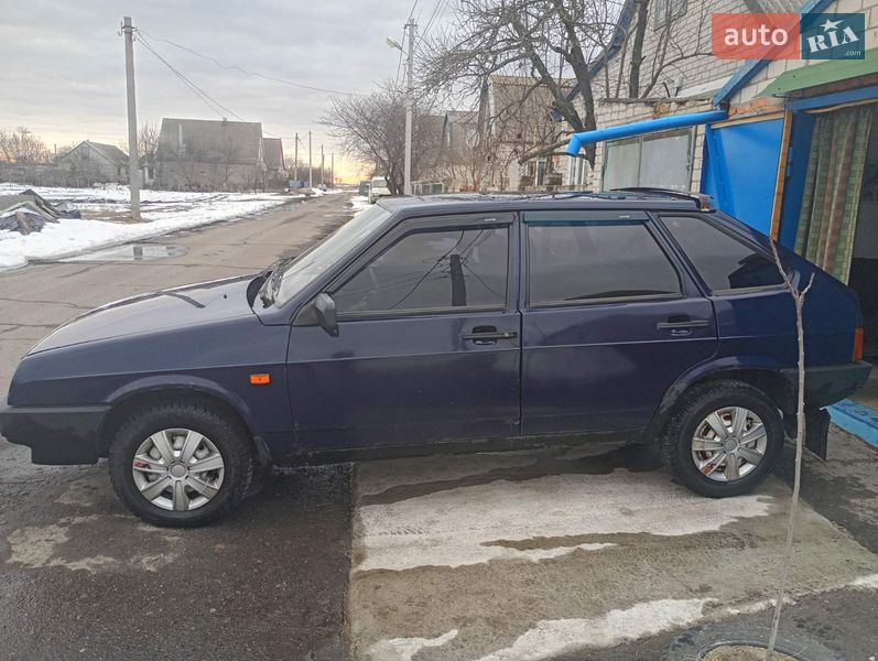 Хэтчбек ВАЗ / Lada 2109 2006 в Семеновке