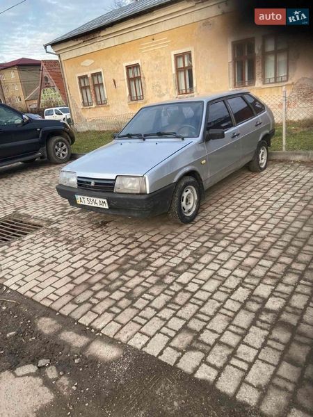 Хэтчбек ВАЗ / Lada 2109 2002 в Кутах