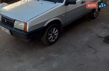 Хэтчбек ВАЗ 2109 2003 в Мироновке