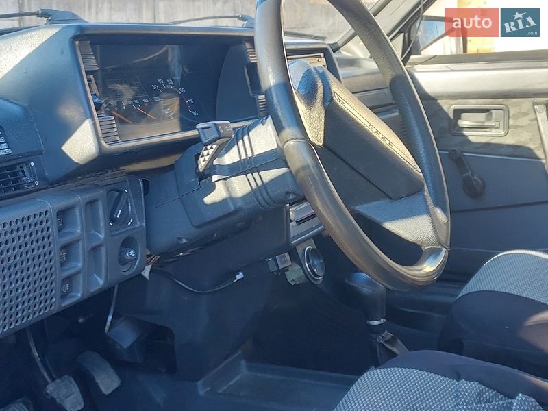 Хетчбек ВАЗ / Lada 2109 2002 в Умані