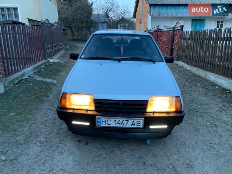 Хэтчбек ВАЗ / Lada 2109 2002 в Каменке-Бугской