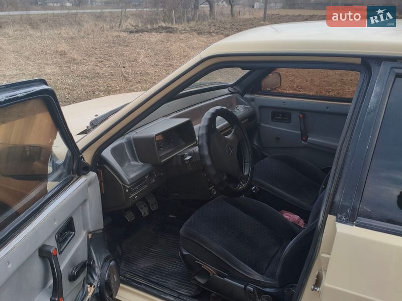 Хэтчбек ВАЗ / Lada 2109 1991 в Виньковцах фото 5 Хэтчбек ВАЗ / Lada 2109 1991 в Виньковцах