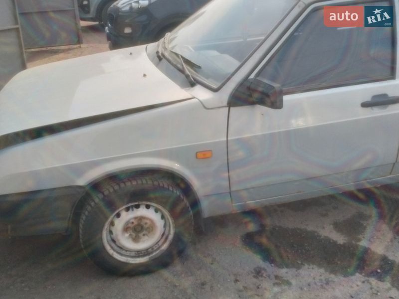 Хэтчбек ВАЗ / Lada 2109 2004 в Ровно