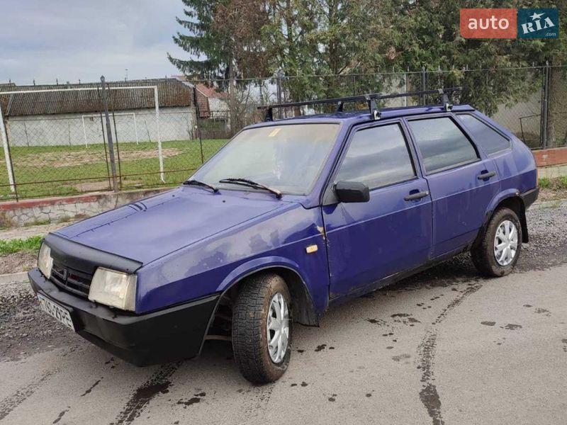 Хетчбек ВАЗ / Lada 2109 1999 в Мукачевому