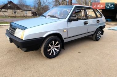 Хэтчбек ВАЗ 2109 2002 в Черновцах