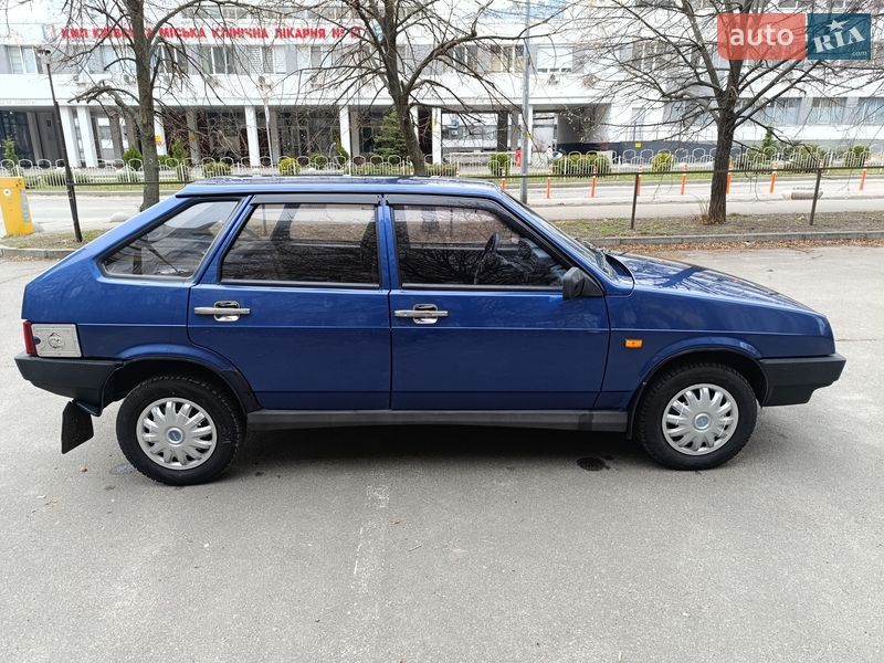Хэтчбек ВАЗ / Lada 2109 2006 в Киеве