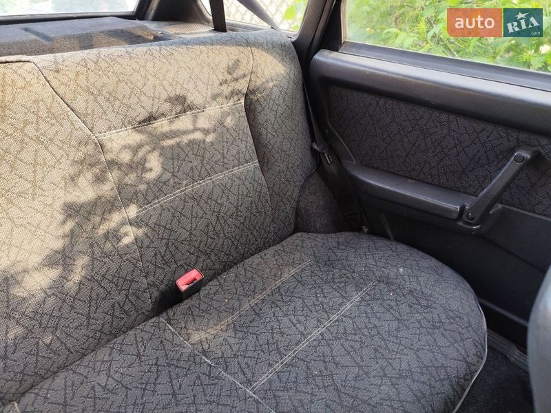 Хэтчбек ВАЗ / Lada 2109 2005 в Киеве фото 6 Хэтчбек ВАЗ / Lada 2109 2005 в Киеве